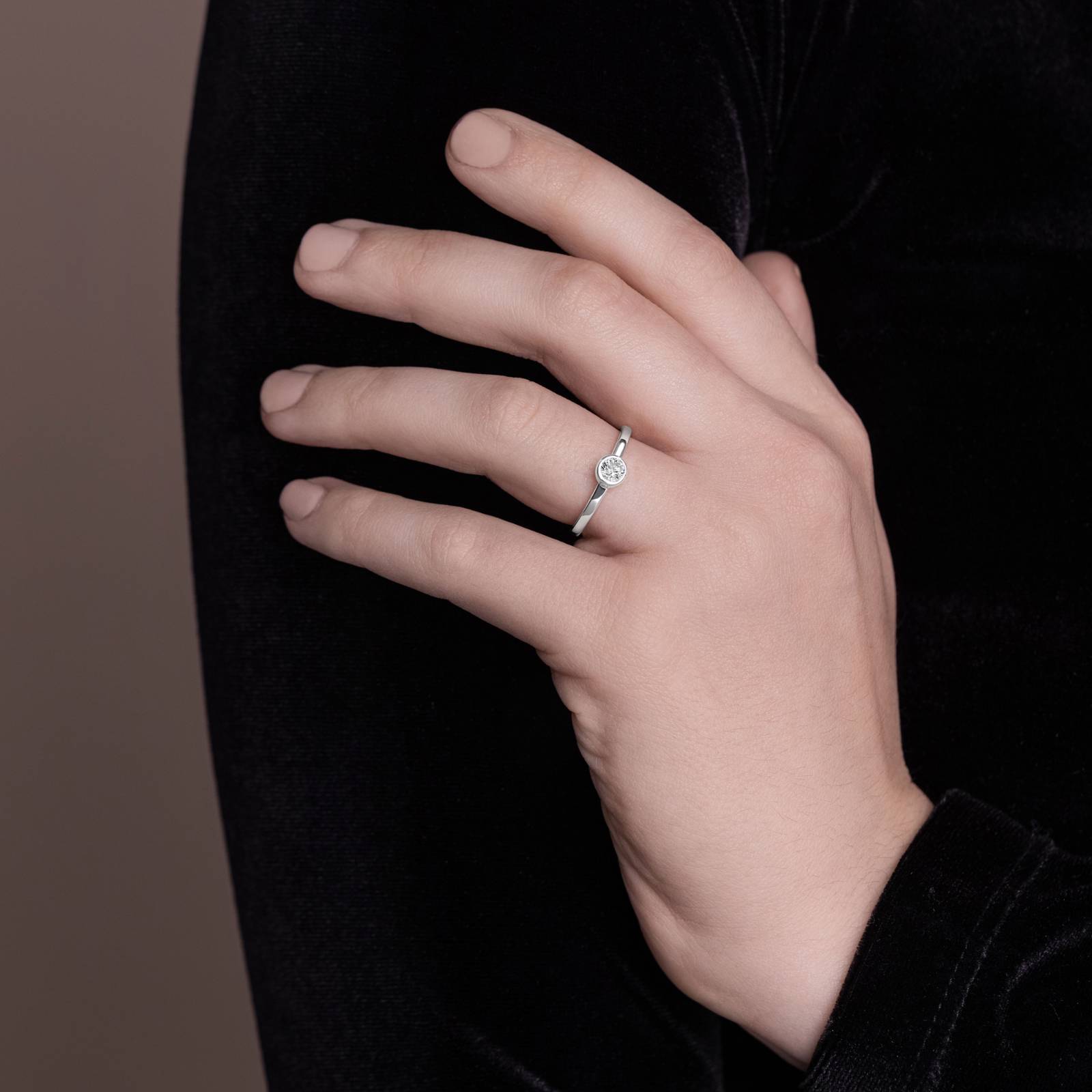 Avior Bezel Solitaire Ring